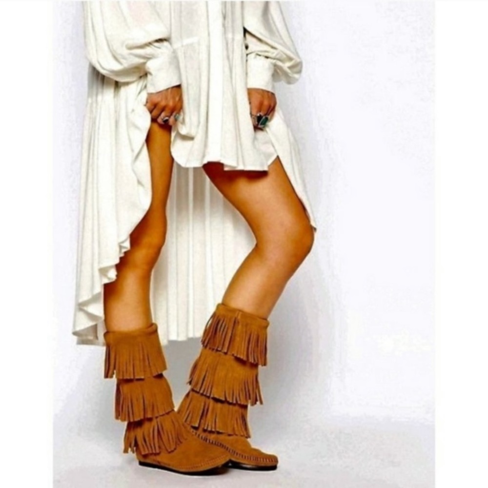 Minnetonka 3 Layer Fringe Suede Boho Sz 6M Boots - Picture 3 of 15